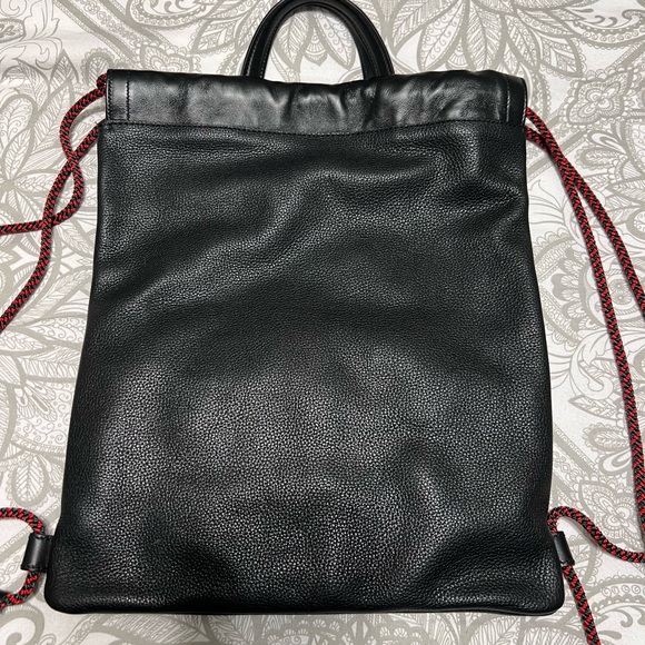 Gucci Calfskin Logo Drawstring Backpack black (NEW/NEVER USED) - Picture 9 of 16